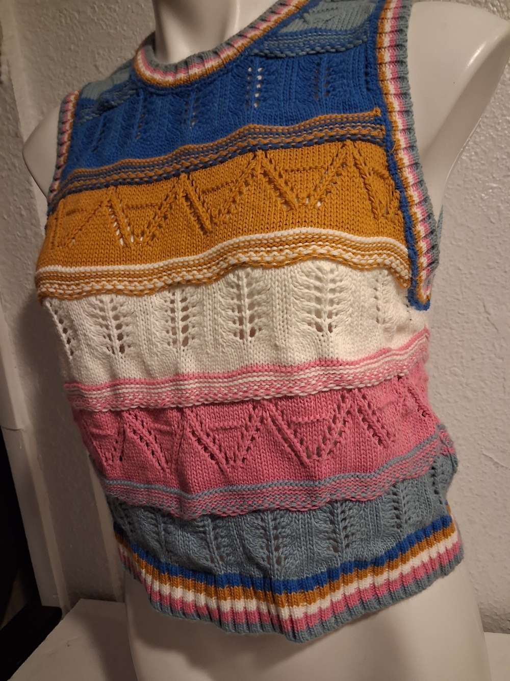 Vtg Striped Multicolor Knit Sleeveless Sweater Tank — Women Small Rainbow Clean